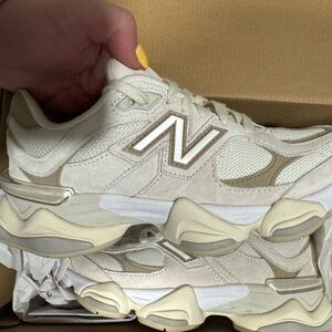 New balance 9060 size 6 women’s